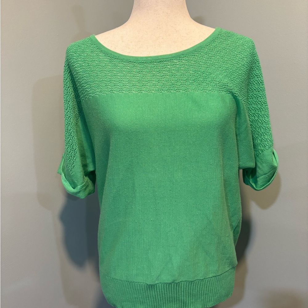 New York & Company Vibrant Green Knit Top